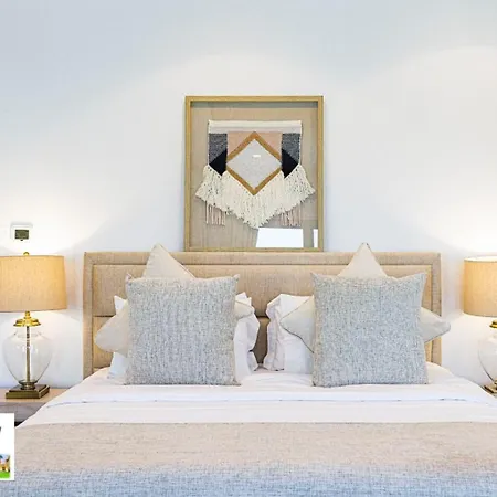 Beachfront Luxury Villa 5 Bedroom And 1 Maids Room, Private Pool And Direct Beach Access, Villa Palm Jumeirah Dubai Exterior foto
